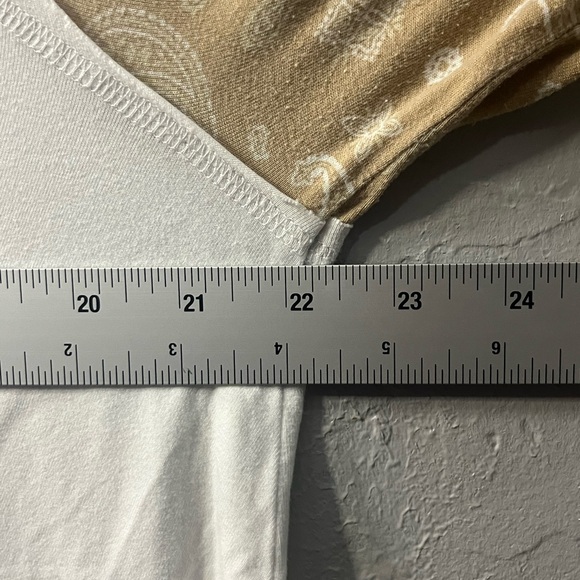 Cato White Knit Top with Tan Paisley Raglan Sleeves Women's Large - Picture 3 of 5